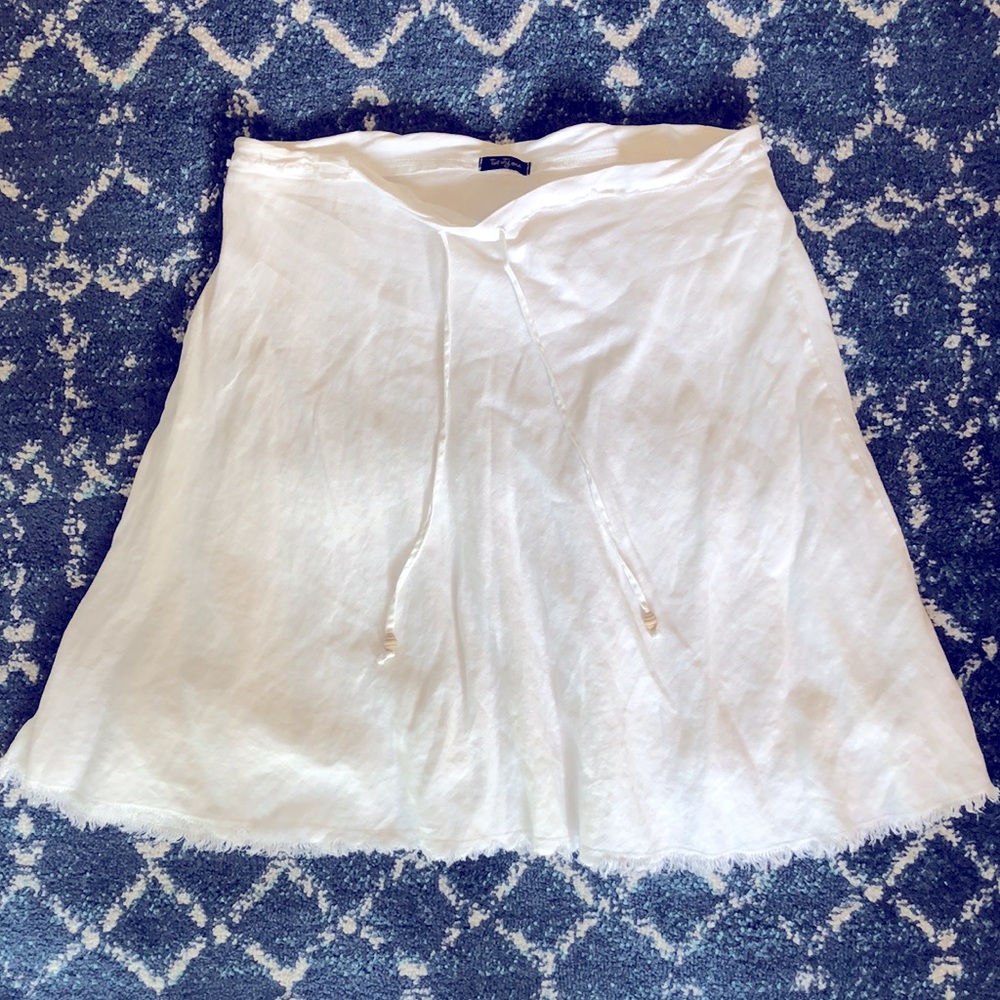 White lined linen skirt